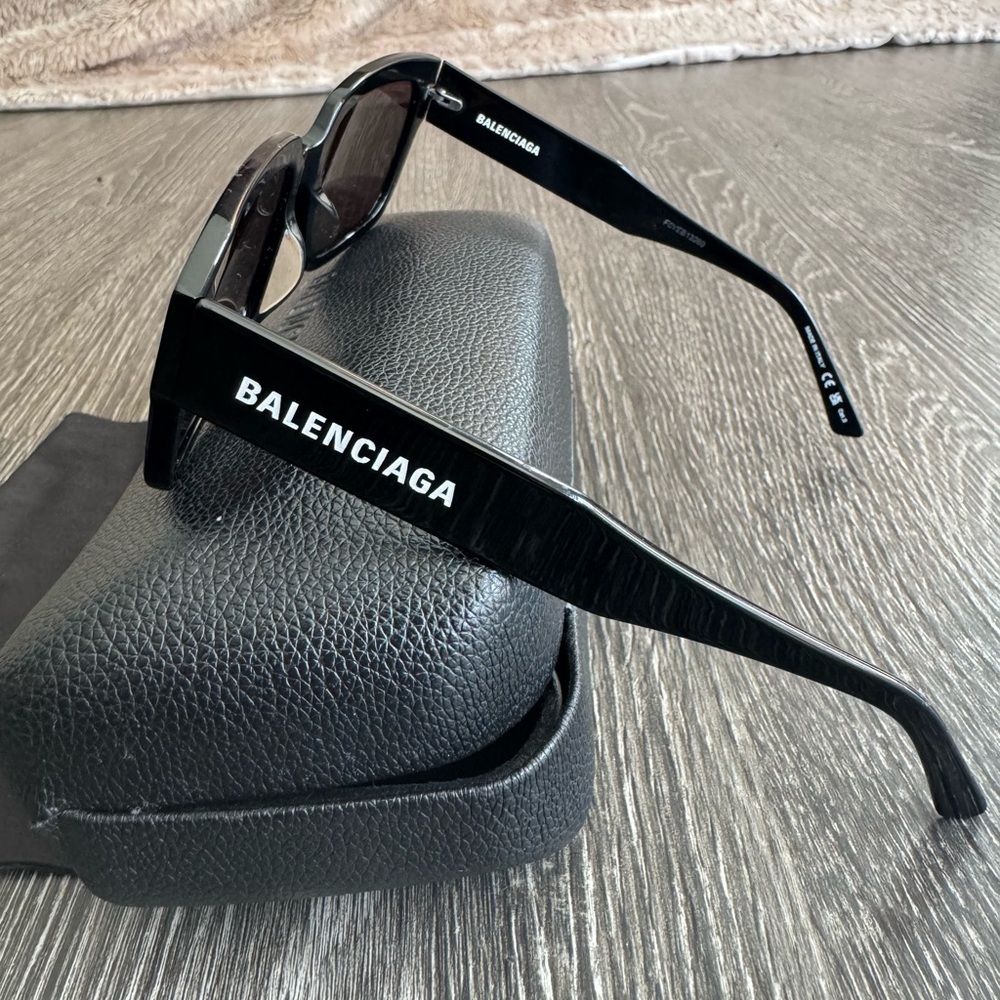 Balenciaga Max Square AF Sunglasses - Picture 7 of 12